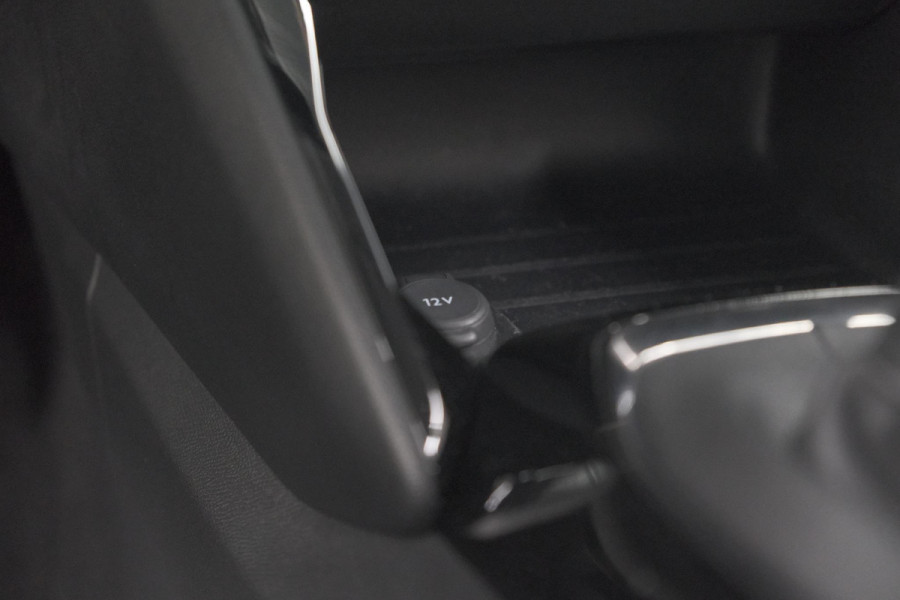 Peugeot 208 PureTech 100 Allure Pack | Camera | Apple Carplay | Stoelverwarming | Parkeersensoren