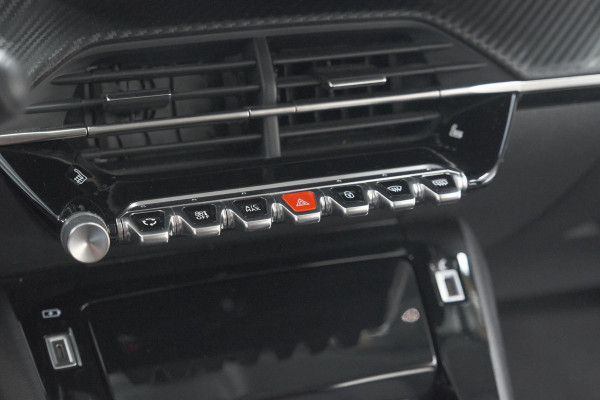 Peugeot 208 PureTech 100 Allure Pack | Camera | Apple Carplay | Stoelverwarming | Parkeersensoren