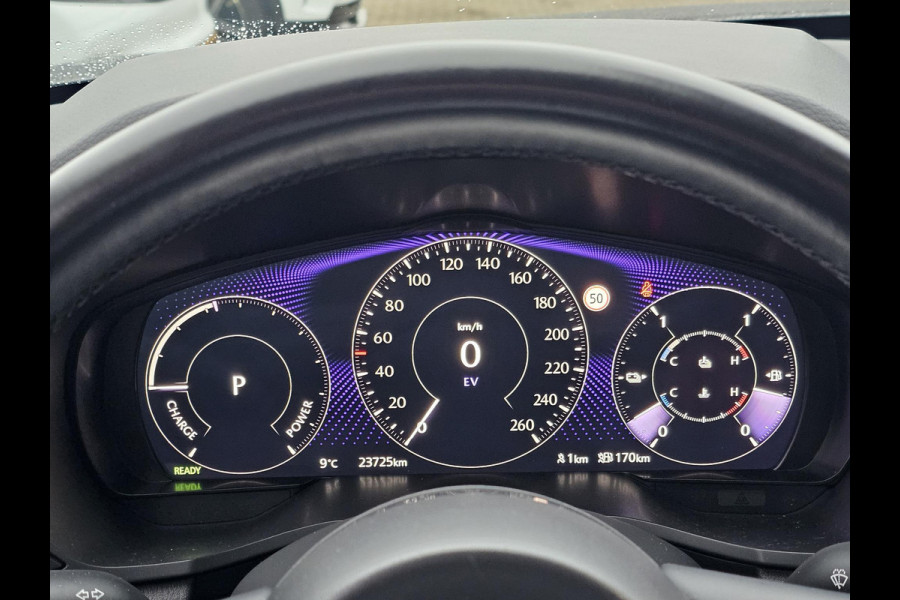 Mazda CX-60 2.5 e-SkyActiv PHEV Homura 325 pk | Nieuwstaat | Leder | Full led | Virtual cockpit | Head-up display | Adaptieve cruise control | Fabrieksgarantie 08-2029