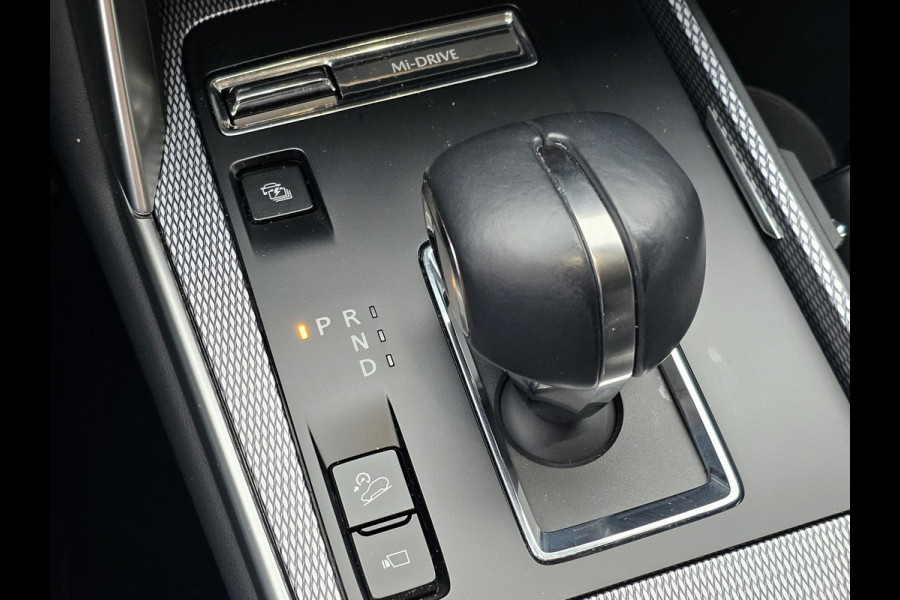 Mazda CX-60 2.5 e-SkyActiv PHEV Homura 325 pk | Nieuwstaat | Leder | Full led | Virtual cockpit | Head-up display | Adaptieve cruise control | Fabrieksgarantie 08-2029