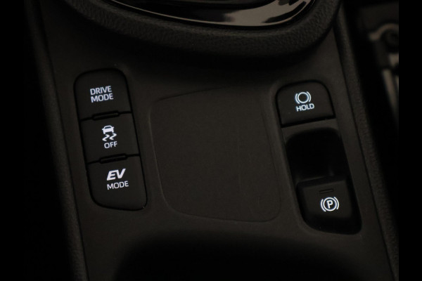 Toyota Yaris Cross 1.5 HYBRID DYNAMIC LUXERY BIJNA 2025 GARANT 12-'34 PDC V+A. BLIND SPOT. STUUR/STOELVERWARMING APPLE CARPLAY/ANDROID.