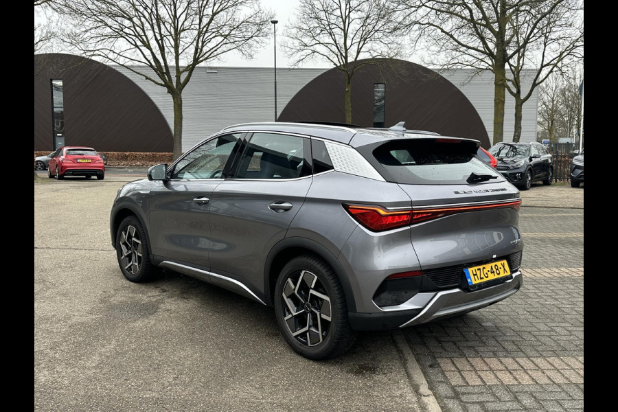 BYD ATTO 3 Design SOH 94% | GROOT SCHERM + ELEKTRISCHE KOFFERRUIMTEKLEP | COMPLETE AUTO | RIJKLAAR INCL. FABRIEKSGARANTIE T/M 2029 | AANDRIJFLIJN EN ACCU T/M 2031