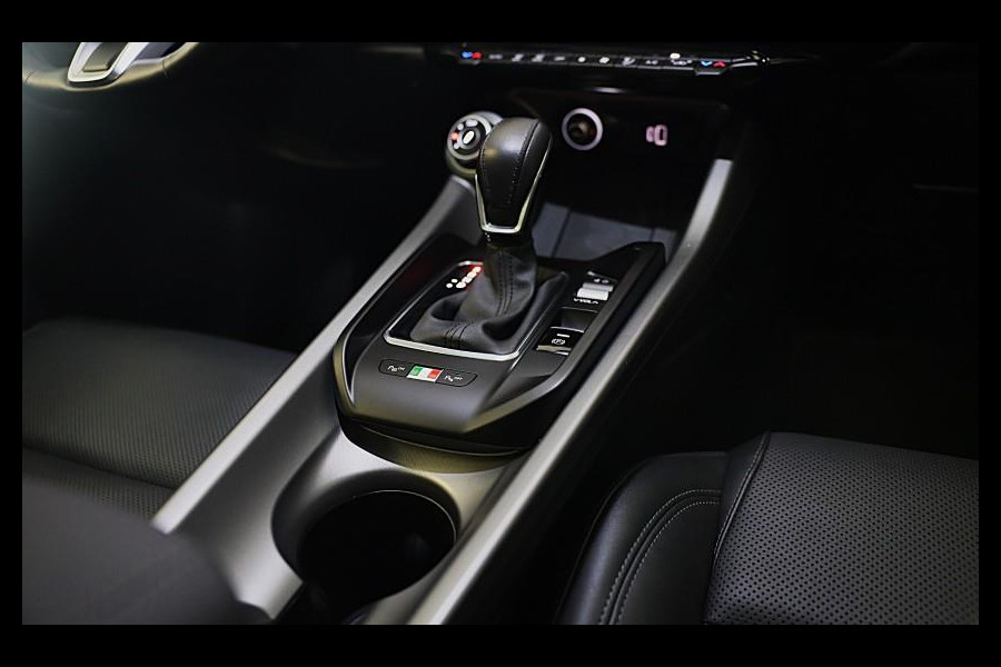 Alfa Romeo Tonale 1.5T Hybrid Veloce / Acc / Lane Assist / Leder / 360 Camera / HK / Open Pano / Led / Pdc / 20 Inch