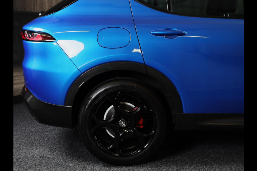 Alfa Romeo Tonale 1.5T Hybrid Veloce / Acc / Lane Assist / Leder / 360 Camera / HK / Open Pano / Led / Pdc / 20 Inch