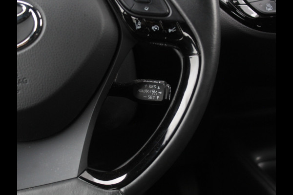 Toyota C-HR 1.8 Hybrid Active CAMERA | ADAPCRUISE | CARPLAY | LED | LMV17 | AFNBTRHAAK | STOELVERW | CLIMATE