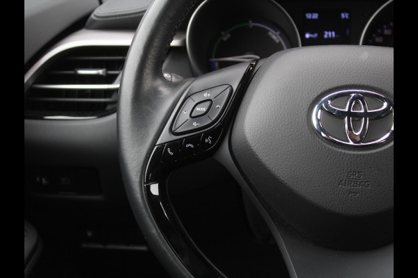 Toyota C-HR 1.8 Hybrid Active CAMERA | ADAPCRUISE | CARPLAY | LED | LMV17 | AFNBTRHAAK | STOELVERW | CLIMATE