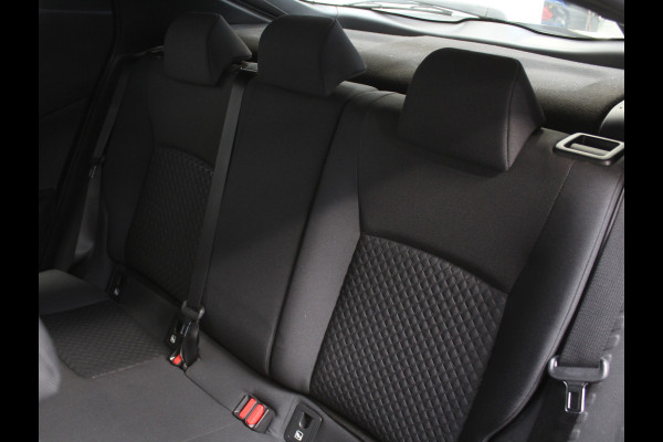 Toyota C-HR 1.8 Hybrid Active CAMERA | ADAPCRUISE | CARPLAY | LED | LMV17 | AFNBTRHAAK | STOELVERW | CLIMATE