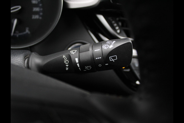 Toyota C-HR 1.8 Hybrid Active CAMERA | ADAPCRUISE | CARPLAY | LED | LMV17 | AFNBTRHAAK | STOELVERW | CLIMATE