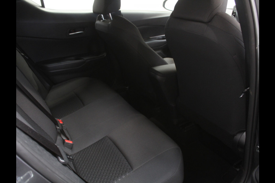 Toyota C-HR 1.8 Hybrid Active CAMERA | ADAPCRUISE | CARPLAY | LED | LMV17 | AFNBTRHAAK | STOELVERW | CLIMATE