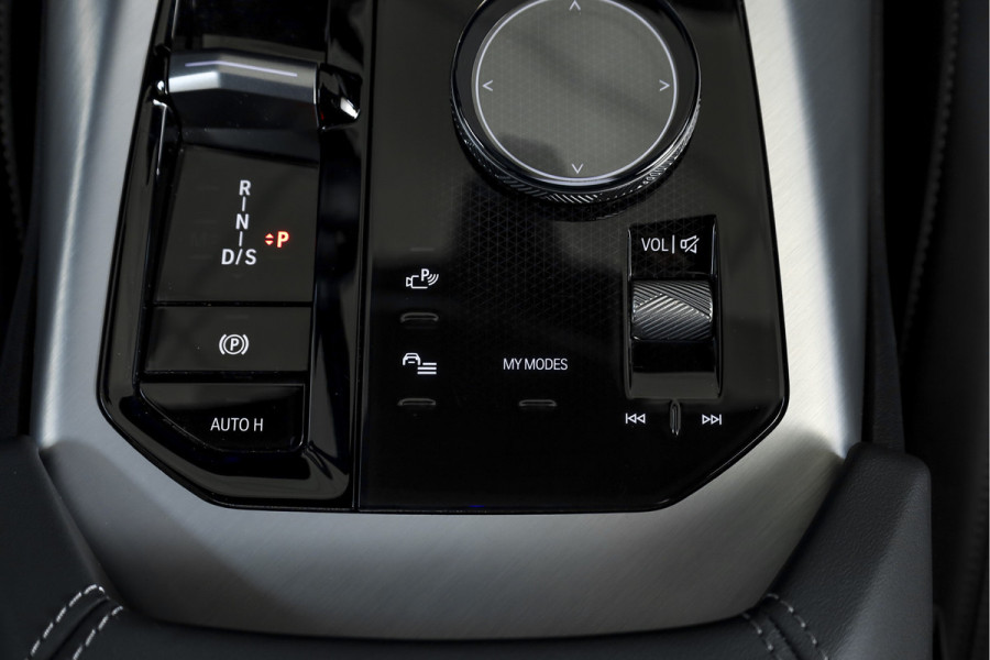 BMW X3 30e xDrive M Sport | Pano | Profesional Pack | Memory | Harman/Kardon | Glow Grille | Matrix LED | 360 Camera | LM 20" | 1133