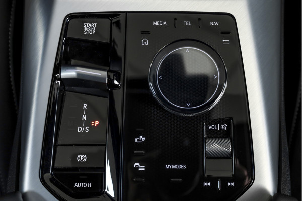 BMW X3 30e xDrive M Sport | Pano | Profesional Pack | Memory | Harman/Kardon | Glow Grille | Matrix LED | 360 Camera | LM 20" | 1133