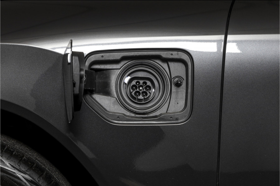 BMW X3 30e xDrive M Sport | Pano | Profesional Pack | Memory | Harman/Kardon | Glow Grille | Matrix LED | 360 Camera | LM 20" | 1133