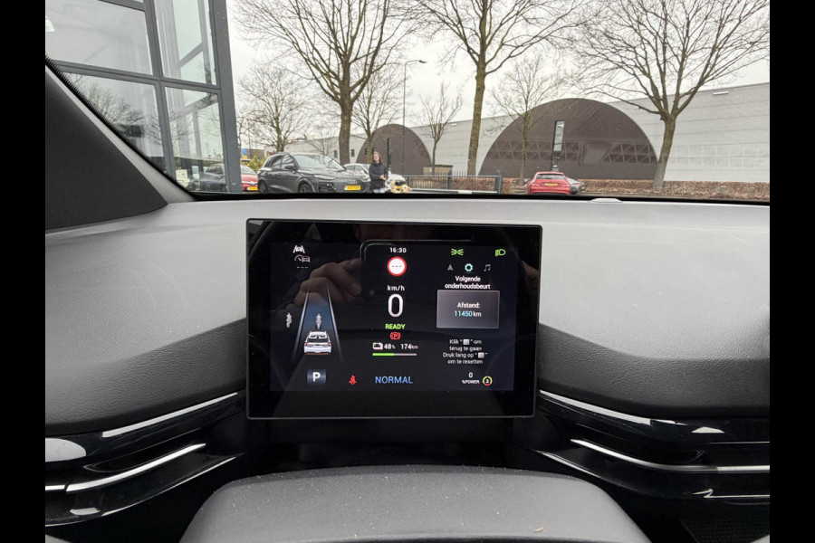 MG Mg4 electric Luxury 64 kWh SOH 95%  7 JAAR GARANTIE BIJ MG| SUPER COMPLETE AUTO| RONDOMZICHT CAMERA| STOEL+ STUUR VERWARMING| DODE HOEK