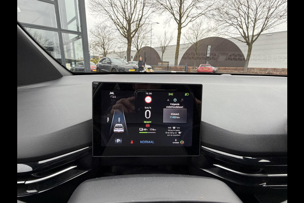 MG Mg4 electric Luxury 64 kWh SOH 95%  7 JAAR GARANTIE BIJ MG| SUPER COMPLETE AUTO| RONDOMZICHT CAMERA| STOEL+ STUUR VERWARMING| DODE HOEK