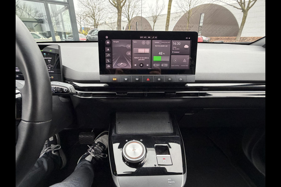 MG Mg4 electric Luxury 64 kWh SOH 95%  7 JAAR GARANTIE BIJ MG| SUPER COMPLETE AUTO| RONDOMZICHT CAMERA| STOEL+ STUUR VERWARMING| DODE HOEK