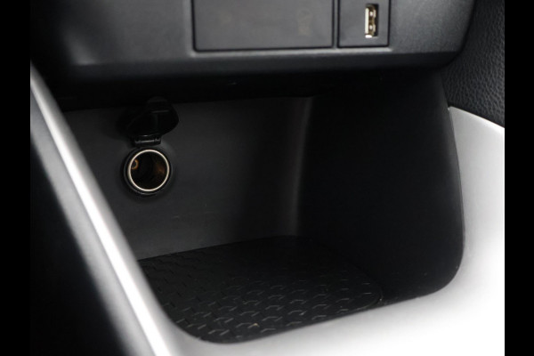 Toyota Yaris 1.5 HYBRID AUTOMAAT BUSINESS PLUS GARANTIE 8-2031 CAMERA . APPLE CARPLAY & ANDROID AUTO . ELEKTRISCHE RAMEN V+A . KEYLESS START