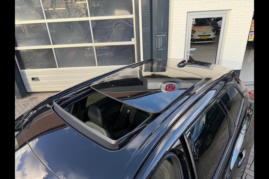 Volvo XC60 2.0 T6 Plug-in hybrid AWD Ultra Black Edition