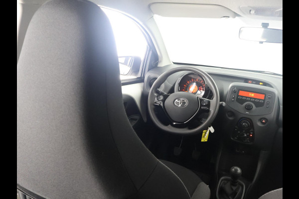 Toyota Aygo 1.0 X-FUN DESIGN 1e EIG. GARANTIE TOT 2029 BIJNA 2019. AIRCO .COMFORT PACK