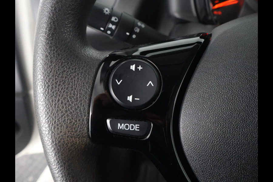 Toyota Aygo 1.0 X-FUN DESIGN 1e EIG. GARANTIE TOT 2029 BIJNA 2019. AIRCO .COMFORT PACK