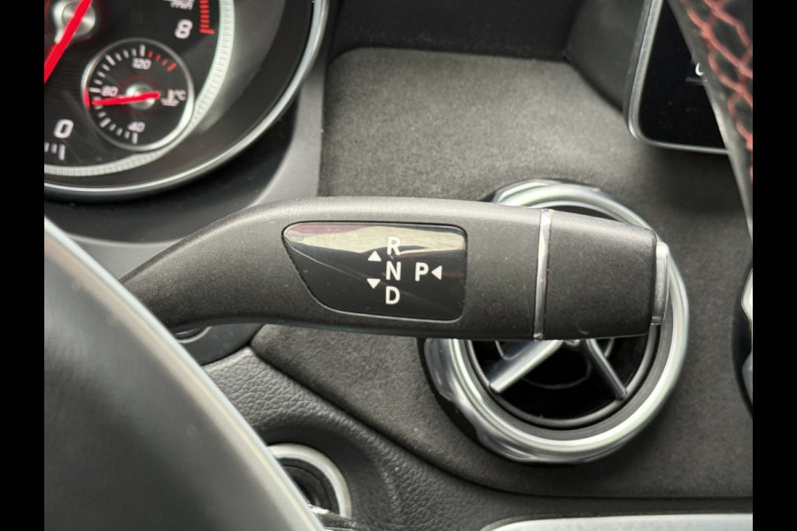 Mercedes-Benz GLA BWJ 2018 | 200 157PK Premium Plus AUTOMAAT | PANO DAK | CAMERA A | AMG-LINE | CLIMA | NAVI | STOELVERW | LEDER/ALCANTARA |