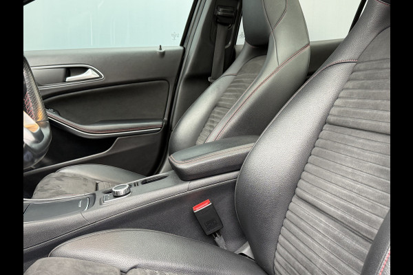 Mercedes-Benz GLA BWJ 2018 | 200 157PK Premium Plus AUTOMAAT | PANO DAK | CAMERA A | AMG-LINE | CLIMA | NAVI | STOELVERW | LEDER/ALCANTARA |