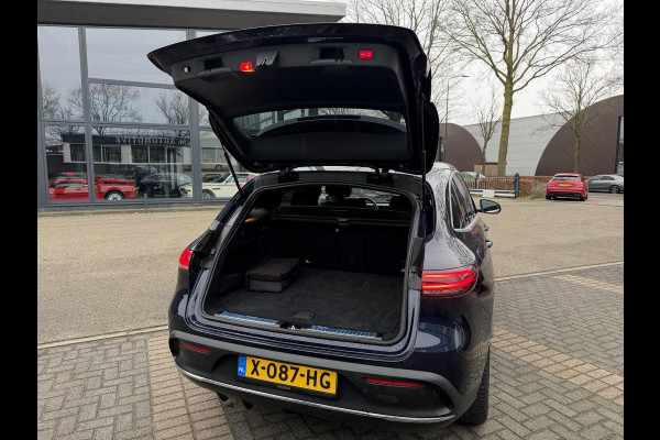 Mercedes-Benz EQC 400 4MATIC Business Solution AMG 80 kWh SOH 97% | SCHUIFDAK | ELEKTRISCHE TREKHAK | CAMERA | MERCEDES DEALER ONDERHOUDEN | AMBILIGHT SFEERVERLICHTING | RIJKLAAR GELEVERD MET 12 MND BOVAG GARANTIE|