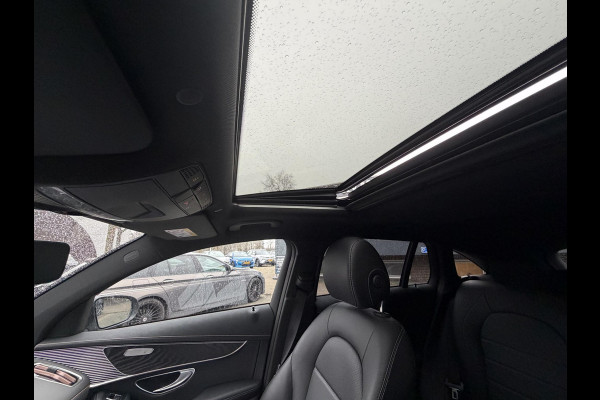 Mercedes-Benz EQC 400 4MATIC Business Solution AMG 80 kWh SOH 97% | SCHUIFDAK | ELEKTRISCHE TREKHAK | CAMERA | MERCEDES DEALER ONDERHOUDEN | AMBILIGHT SFEERVERLICHTING | RIJKLAAR GELEVERD MET 12 MND BOVAG GARANTIE|