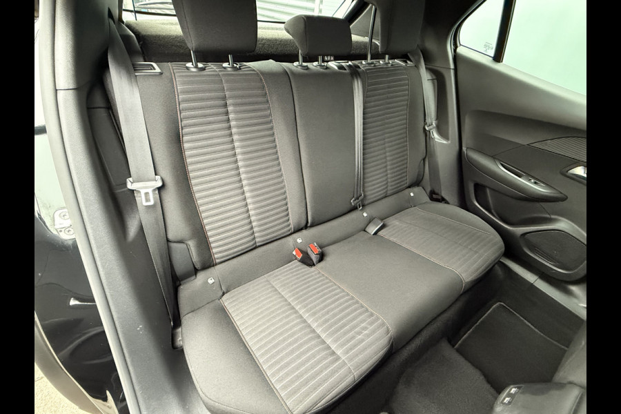 Peugeot e-2008 BWJ 2022 | 136PK EV Active Pack 50 kWh | CLIMA | CAMERA | CARPLAY | NAVI | CRUISE | LMV |