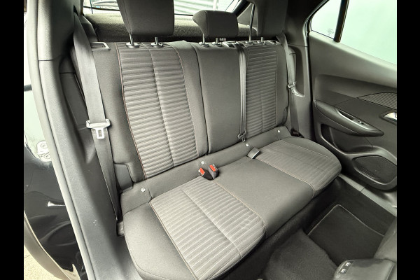 Peugeot e-2008 BWJ 2022 | 136PK EV Active Pack 50 kWh | CLIMA | CAMERA | CARPLAY | NAVI | CRUISE | LMV |