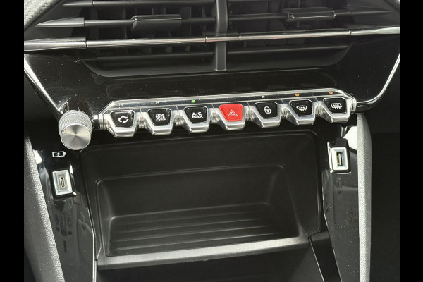 Peugeot e-2008 BWJ 2022 | 136PK EV Active Pack 50 kWh | CLIMA | CAMERA | CARPLAY | NAVI | CRUISE | LMV |