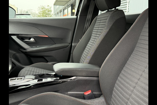 Peugeot e-2008 BWJ 2022 | 136PK EV Active Pack 50 kWh | CLIMA | CAMERA | CARPLAY | NAVI | CRUISE | LMV |