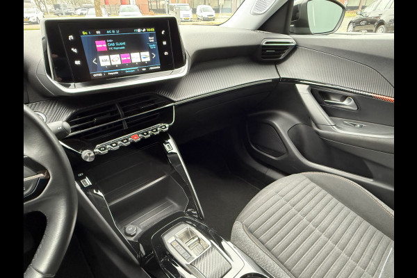 Peugeot e-2008 BWJ 2022 | 136PK EV Active Pack 50 kWh | CLIMA | CAMERA | CARPLAY | NAVI | CRUISE | LMV |