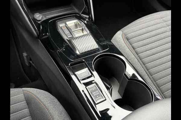 Peugeot e-2008 BWJ 2022 | 136PK EV Active Pack 50 kWh | CLIMA | CAMERA | CARPLAY | NAVI | CRUISE | LMV |
