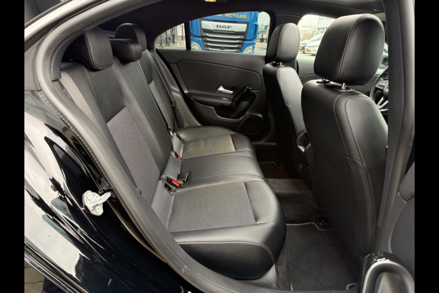 Mercedes-Benz CLA-Klasse AMG LMV18/CAM/NAVI/NIGHT/VIRTU/PANO