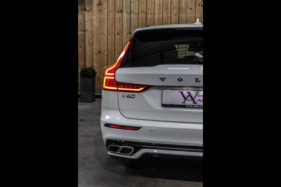 Volvo V60 2.0 T8 Twin Engine AWD R-Design *Pano*H/K*Head-Up*Keyless*