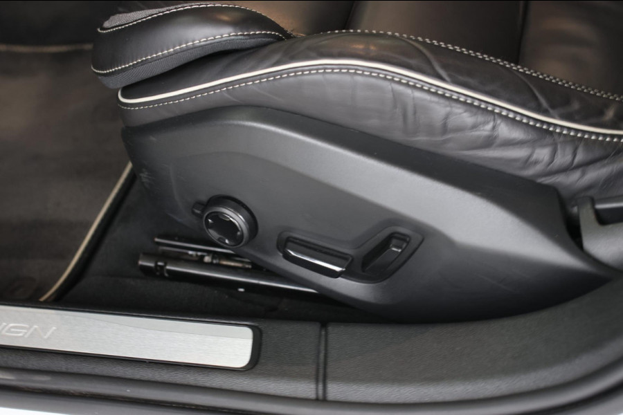 Volvo V60 2.0 T8 Twin Engine AWD R-Design *Pano*H/K*Head-Up*Keyless*