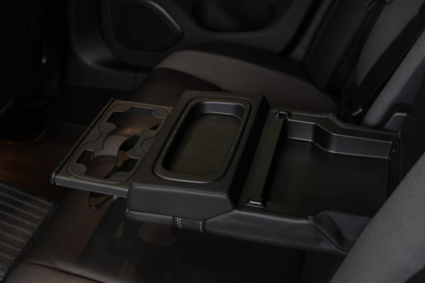 Volvo V60 2.0 T8 Twin Engine AWD R-Design *Pano*H/K*Head-Up*Keyless*