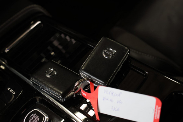 Volvo V60 2.0 T8 Twin Engine AWD R-Design *Pano*H/K*Head-Up*Keyless*