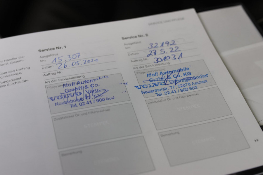 Volvo V60 2.0 T8 Twin Engine AWD R-Design *Pano*H/K*Head-Up*Keyless*