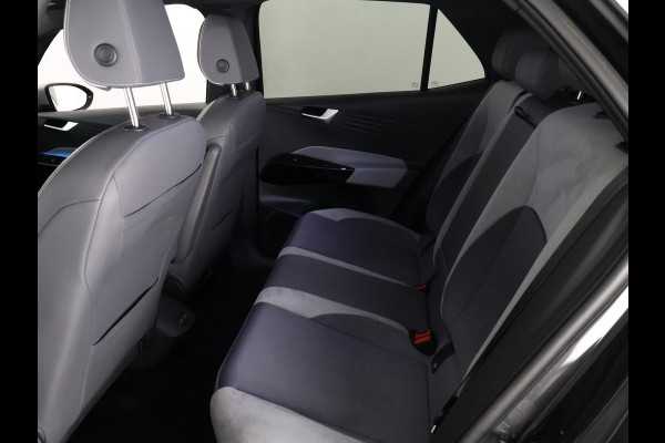 Volkswagen ID.3 First Plus 58 kWh ACCU 89%! BIJNA 2021 . STUUR & STOEL VERWARMING . PARKEERSENSOREN VOOR/ACHTER .