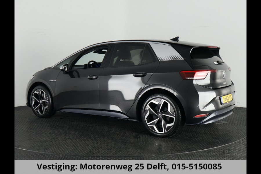 Volkswagen ID.3 First Plus 58 kWh ACCU 89%! BIJNA 2021 . STUUR & STOEL VERWARMING . PARKEERSENSOREN VOOR/ACHTER .