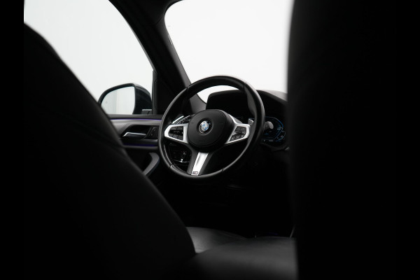 BMW X3 xDrive30e M Sport PHEV 293pk Dealer O.H. | Trekhaak Af Fabriek | Head Up | Sportstoelen Verwarmd | Apple Carplay | Keyless | Blis | Sfeerverlichting | Virtual | Navigatie | DAB | Plug In Hybrid