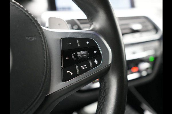 BMW X3 xDrive30e M Sport PHEV 293pk Dealer O.H. | Trekhaak Af Fabriek | Head Up | Sportstoelen Verwarmd | Apple Carplay | Keyless | Blis | Sfeerverlichting | Virtual | Navigatie | DAB | Plug In Hybrid