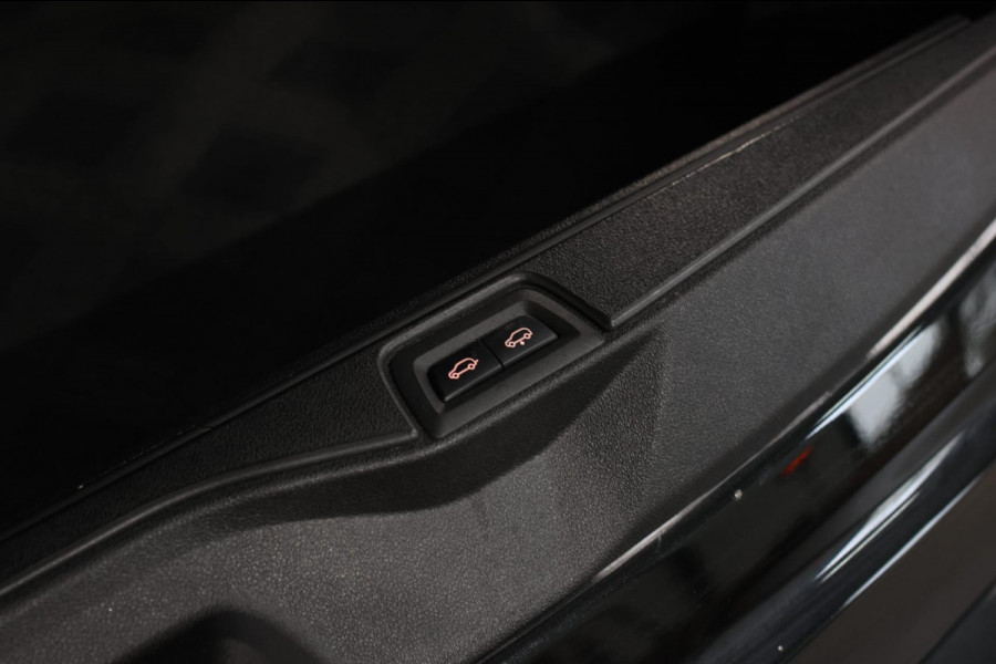 BMW X7 M50i *Sky Lounge*B&W*Full PPF*360 Camera*Soft-Close*