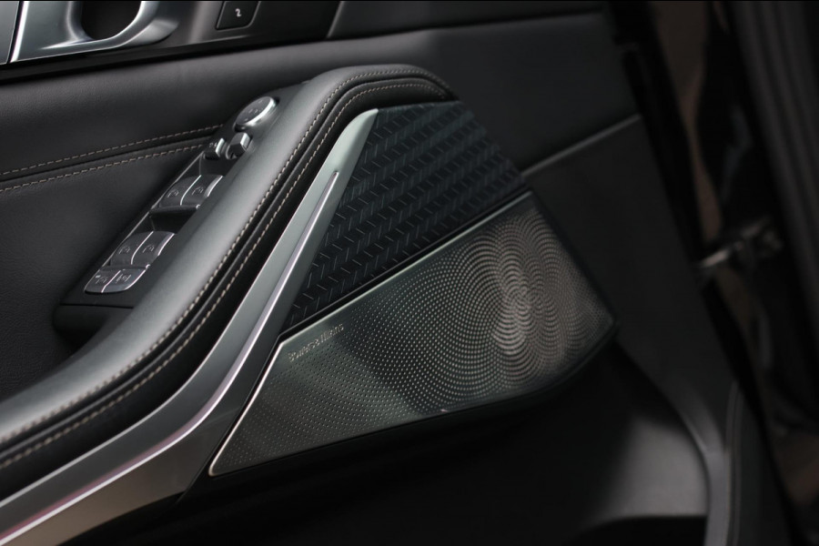 BMW X7 M50i *Sky Lounge*B&W*Full PPF*360 Camera*Soft-Close*