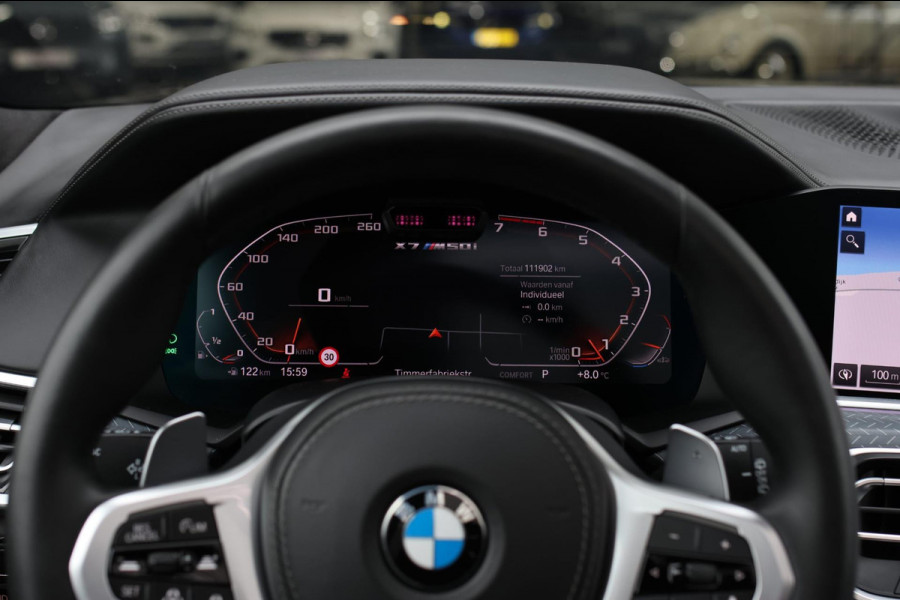 BMW X7 M50i *Sky Lounge*B&W*Full PPF*360 Camera*Soft-Close*