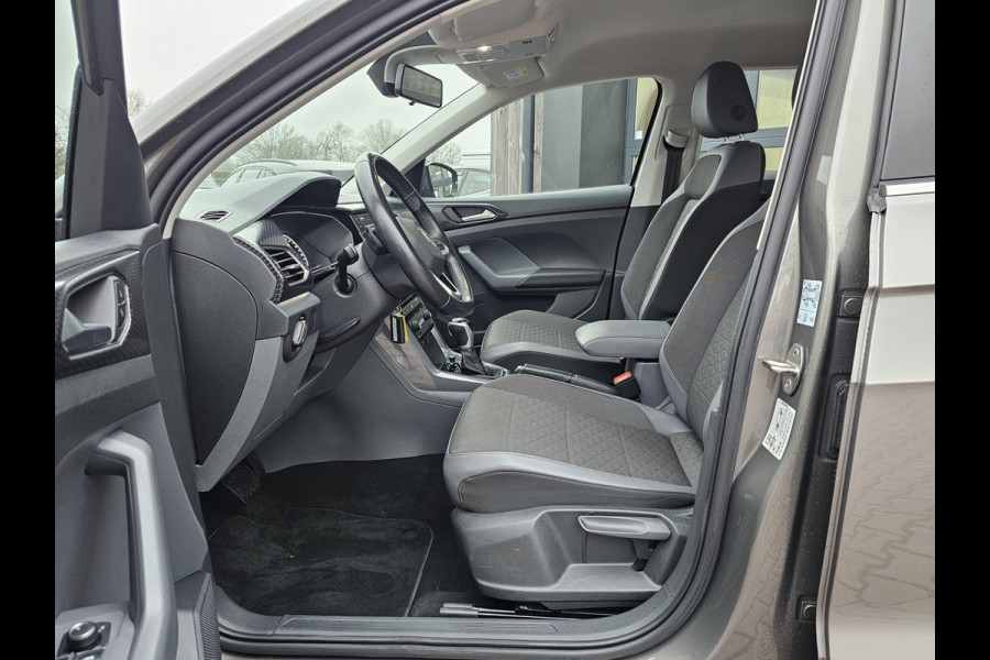 Volkswagen T-Cross 1.0 TSI Style | Automaat | LED | Trekhaak | Stoelverwarming | ACC | Navi | PDC |
