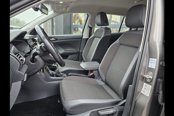 Volkswagen T-Cross 1.0 TSI Style | Automaat | LED | Trekhaak | Stoelverwarming | ACC | Navi | PDC |