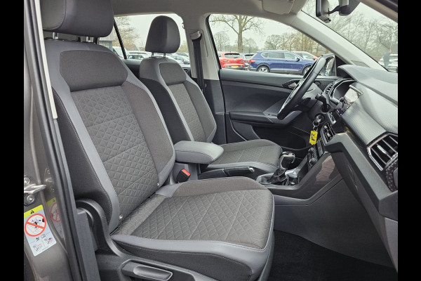 Volkswagen T-Cross 1.0 TSI Style | Automaat | LED | Trekhaak | Stoelverwarming | ACC | Navi | PDC |