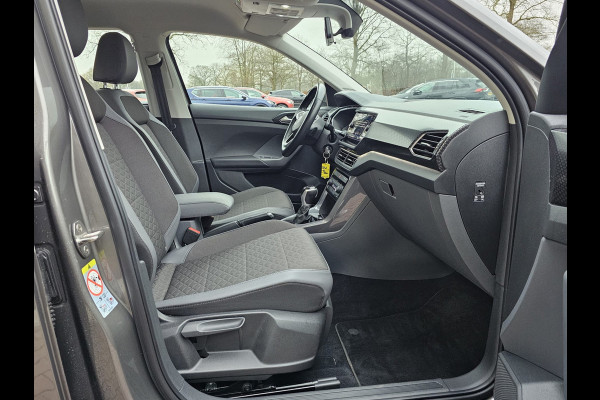 Volkswagen T-Cross 1.0 TSI Style | Automaat | LED | Trekhaak | Stoelverwarming | ACC | Navi | PDC |